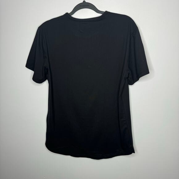 NWT CUTS Men's Short Sleeve Crew Curve Hem Black Large - Picture 2 of 5